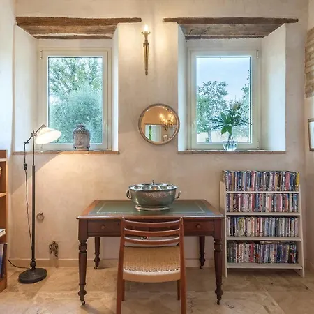Casa Sant'elia 10, Emma 别墅
